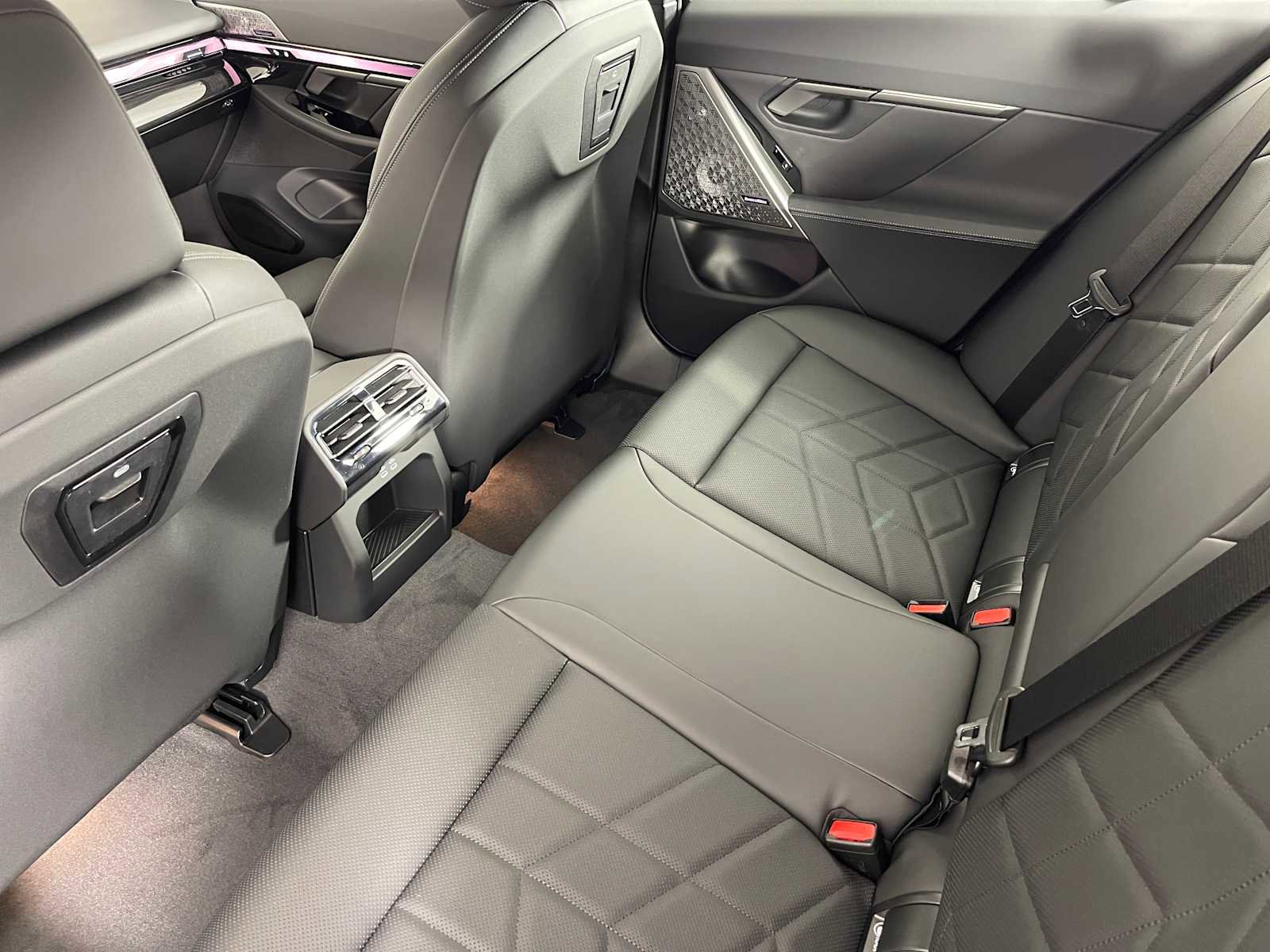 New 2026 BMW i5 eDrive40 image 29