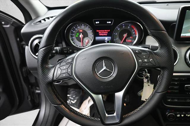 Used 2015 Mercedes-Benz GLA 250 4MATIC image 18