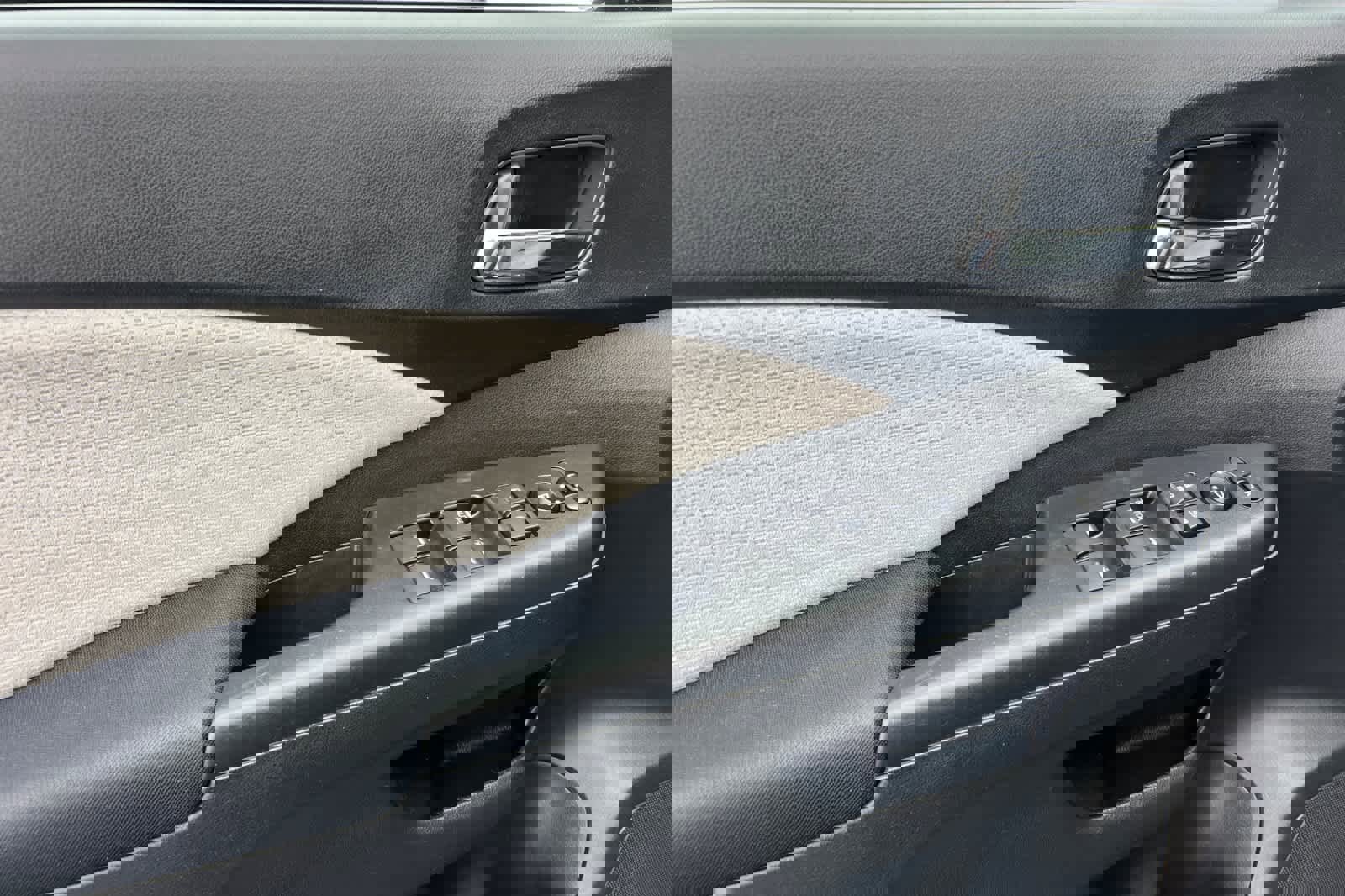 Used 2016 Honda CR-V EX image 12