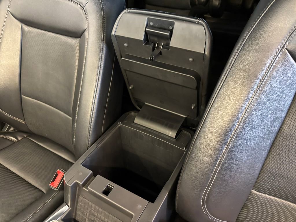 Used 2023 Ford Explorer Limited image 21