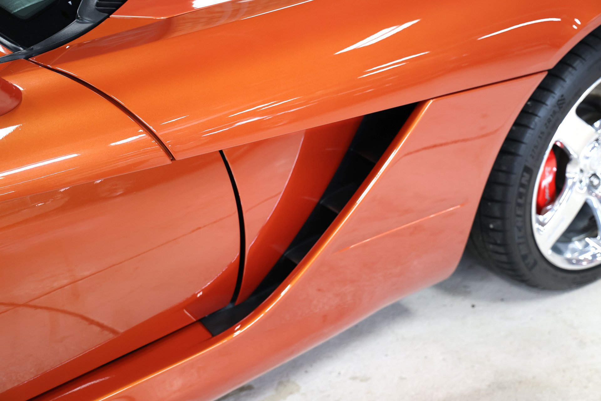 Used 2006 Dodge Viper SRT-10 RWD image 13