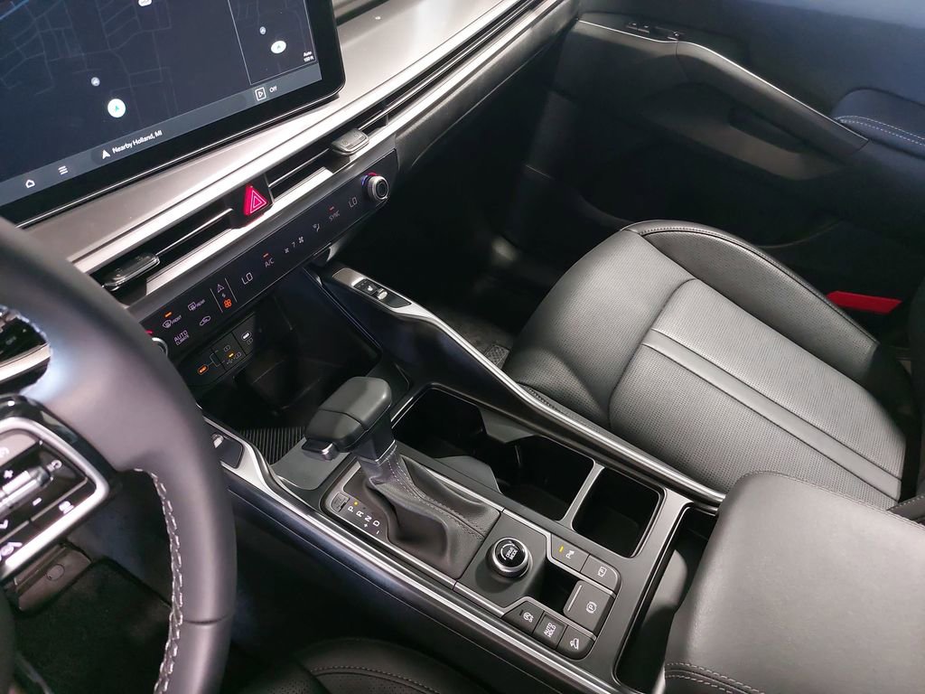 Used 2025 Kia Sorento S w/ Panoramic Sunroof Package FWD image 49