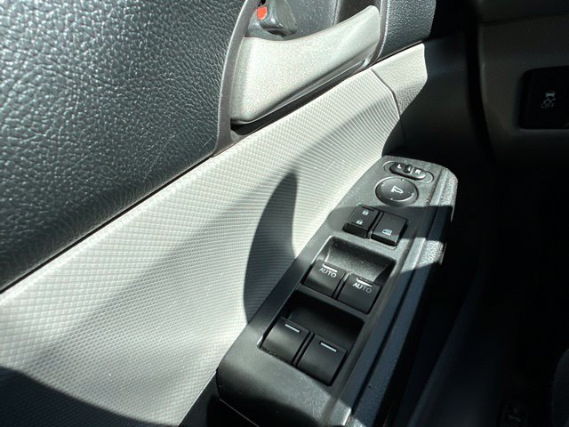 Used 2012 Honda Accord LX image 38