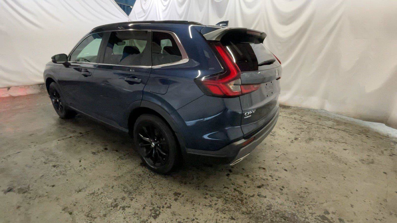 Used 2025 Honda CR-V Sport-L image 10
