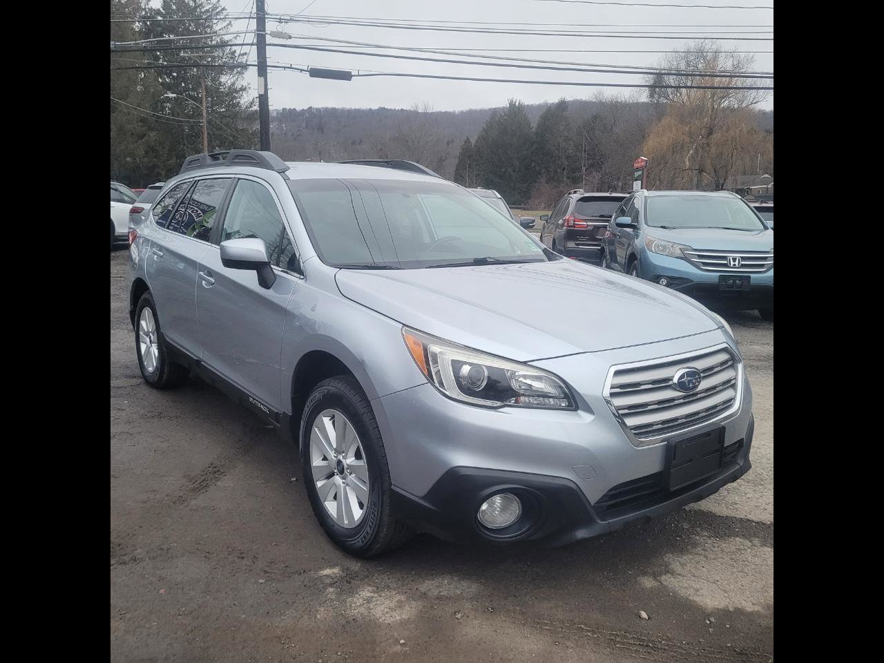Used 2016 Subaru Outback 2.5i Premium image 2