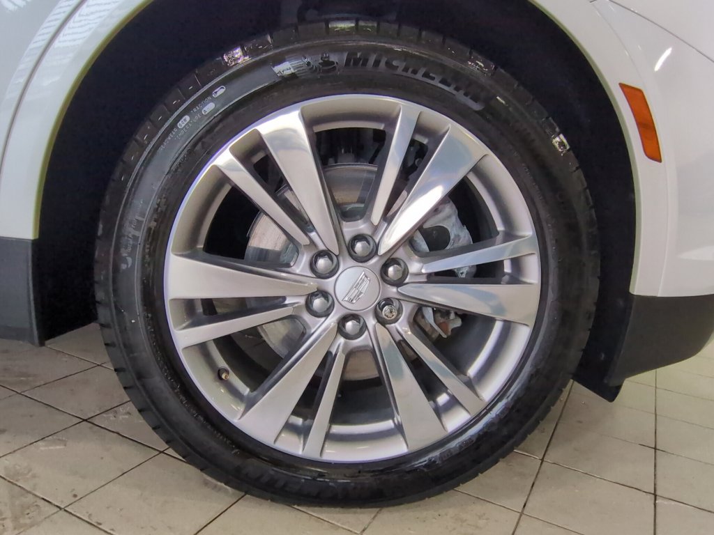 Used 2024 Cadillac XT5 Premium Luxury w/ LPO, Floor Liner Package AWD/4WD image 27