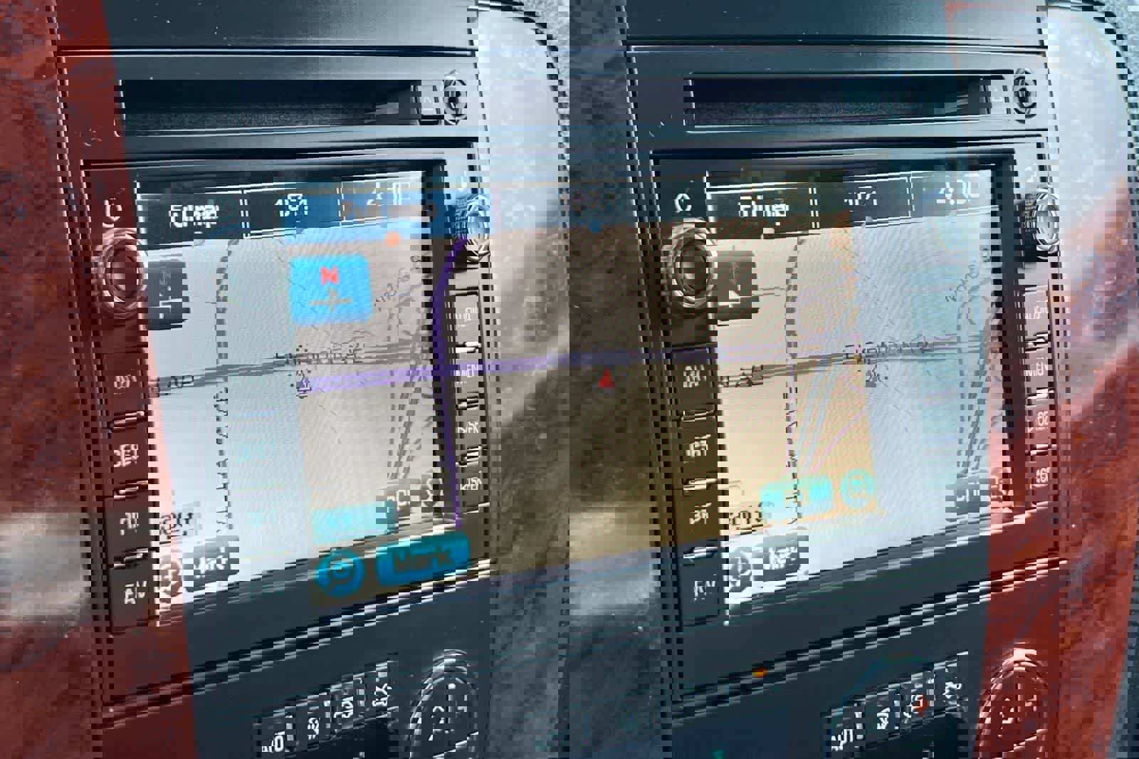 Used 2012 Chevrolet Avalanche LT image 22