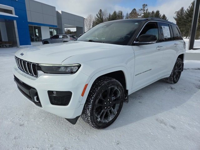 Used 2023 Jeep Grand Cherokee Overland w/ Luxury Tech Group IV image 78