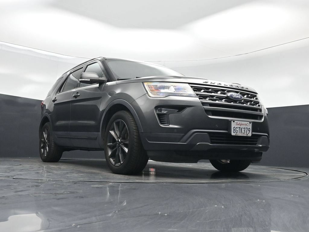 Used 2018 Ford Explorer XLT w/ Equipment Group 202A FWD image 45