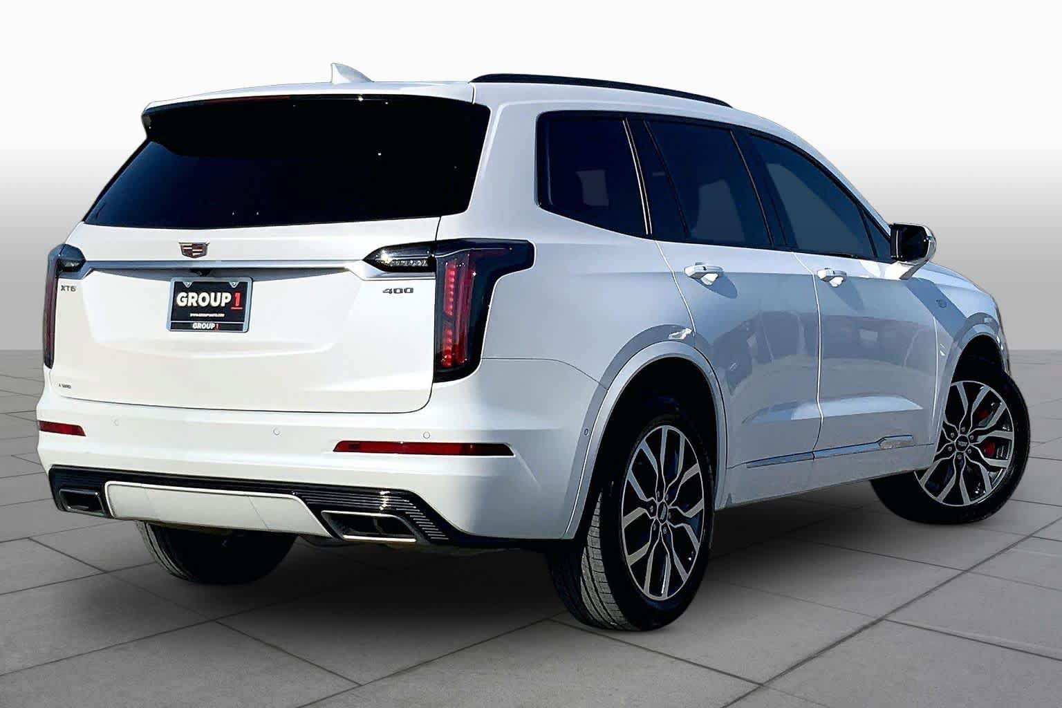 Used 2025 Cadillac XT6 Sport w/ Technology Package AWD/4WD image 13