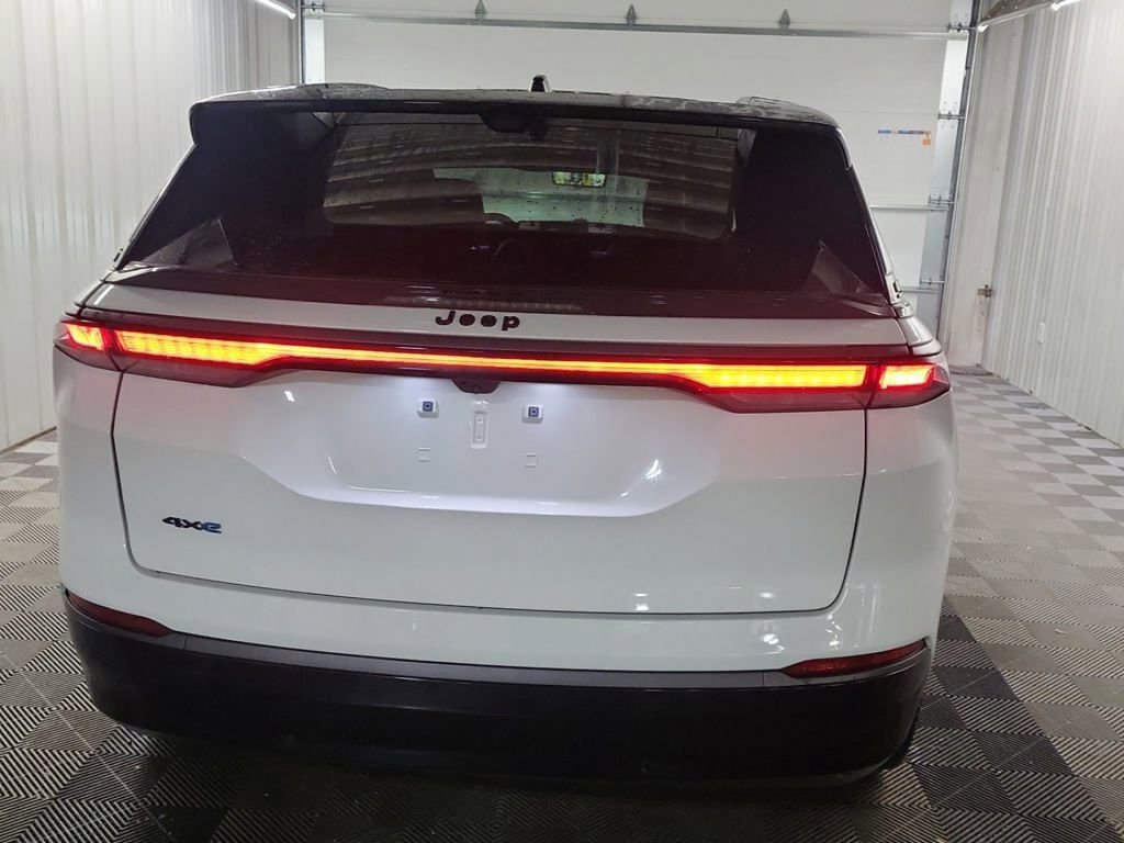 Used 2024 Jeep Wagoneer Launch Edition image 4