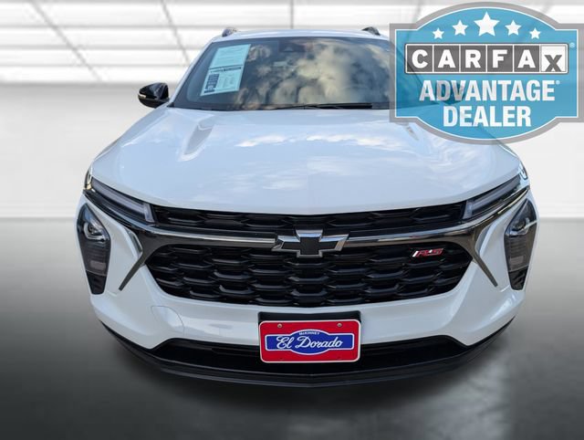 Used 2025 Chevrolet Trax RS w/ Sunroof Package FWD image 25