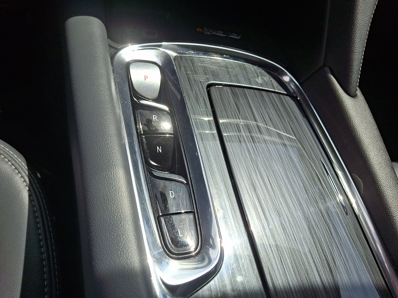 Used 2023 Buick Enclave Essence w/ Experience Buick Package image 18