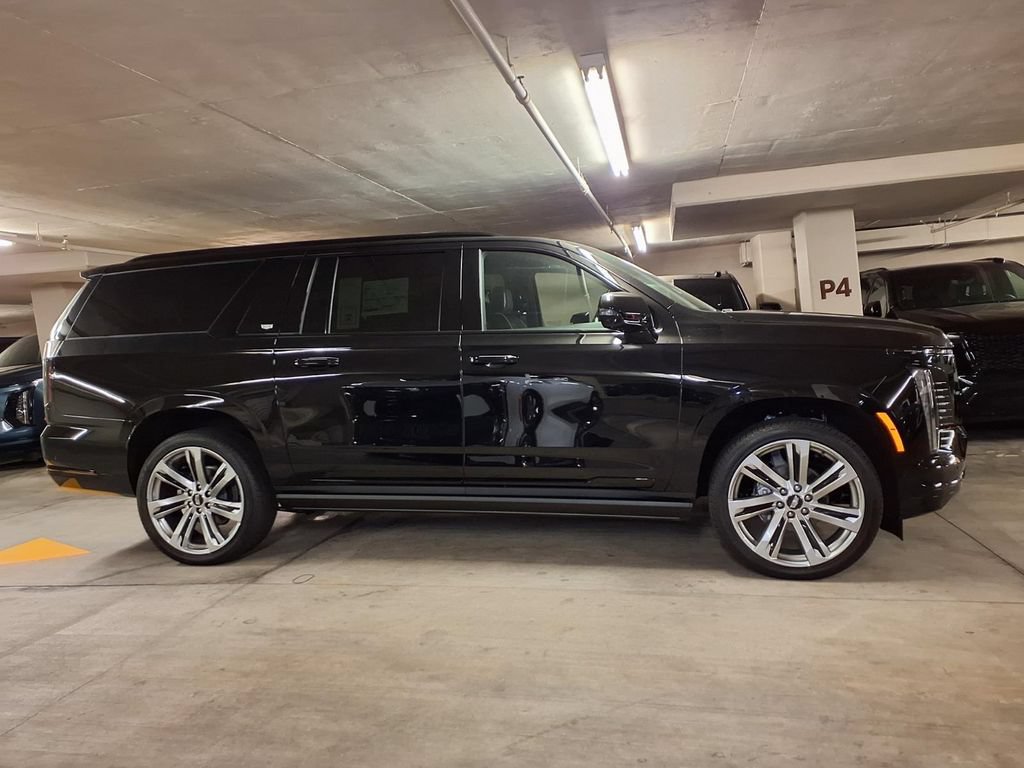 New 2026 Cadillac Escalade ESV Platinum Sport AWD/4WD image 4