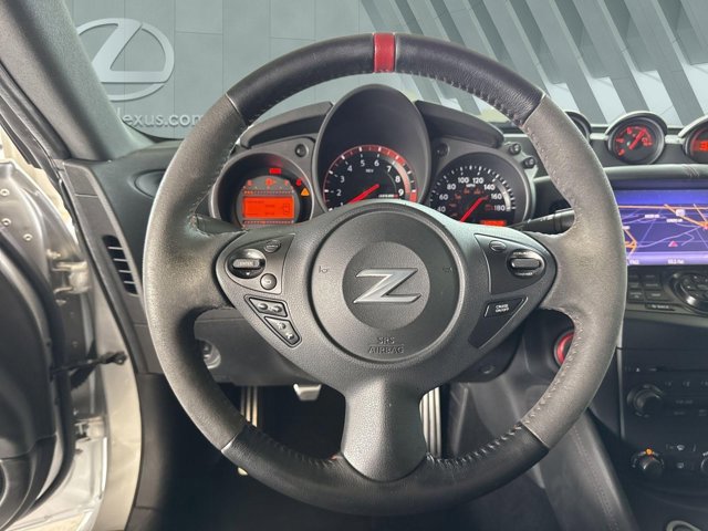 Used 2018 Nissan 370Z NISMO RWD image 13
