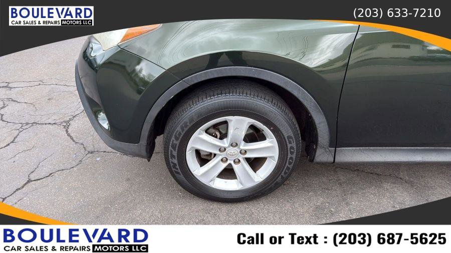 Used 2013 Toyota RAV4 XLE AWD/4WD image 9
