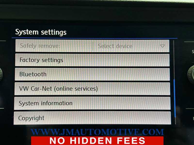 Used 2020 Volkswagen Jetta GLI Autobahn w/ GLI Autobahn Black Package FWD image 32