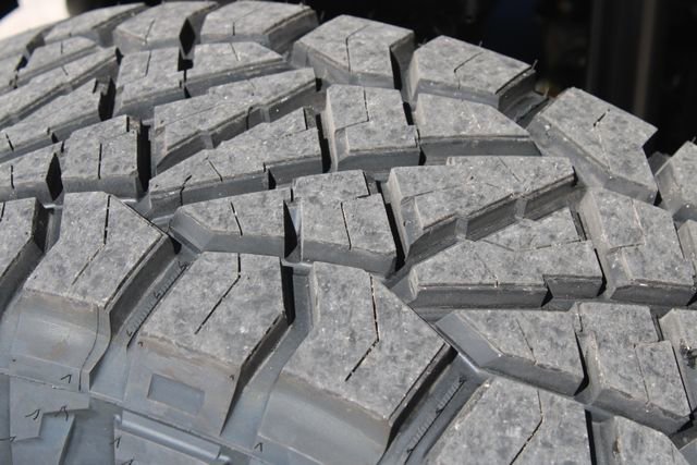 Used 2022 Chevrolet Silverado 2500 LT w/ Convenience Package image 16