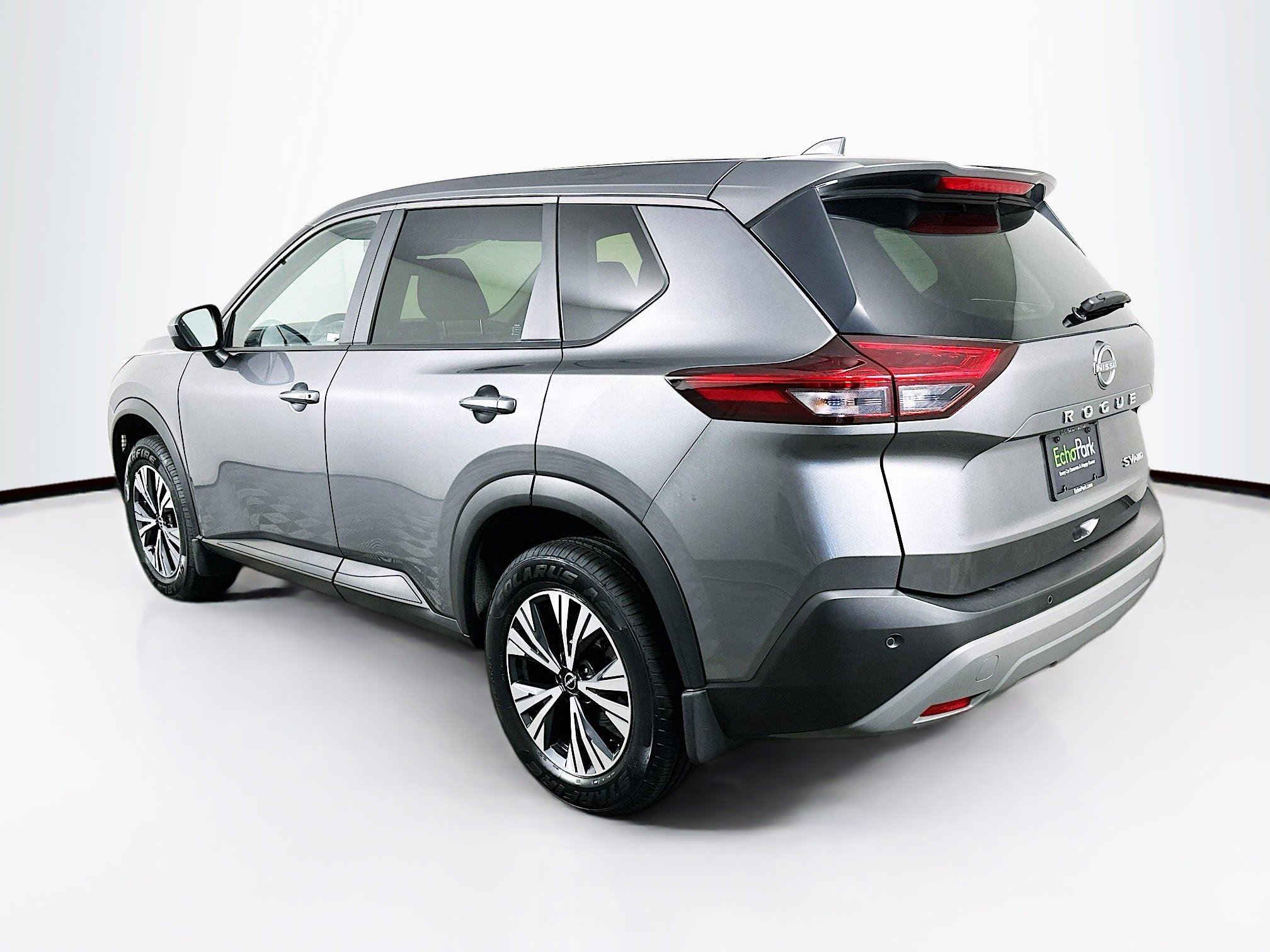 Used 2023 Nissan Rogue SV image 5