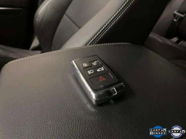 Used 2024 Jaguar F-PACE R-Dynamic S image 98