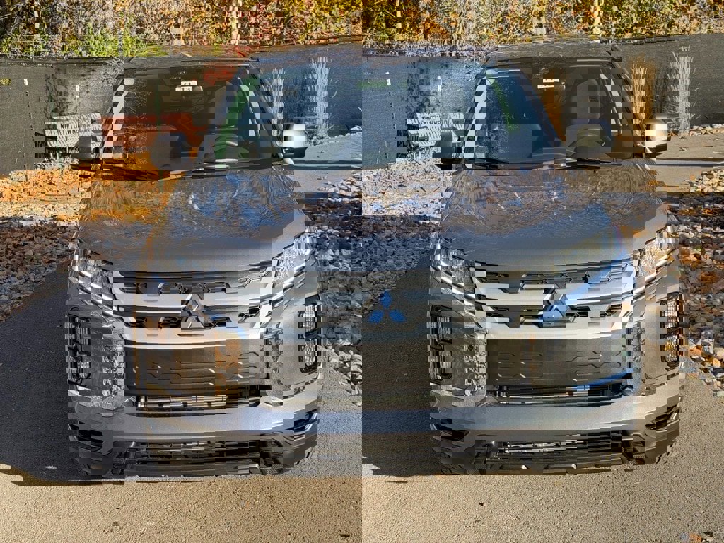 New 2025 Mitsubishi Outlander Sport ES image 8