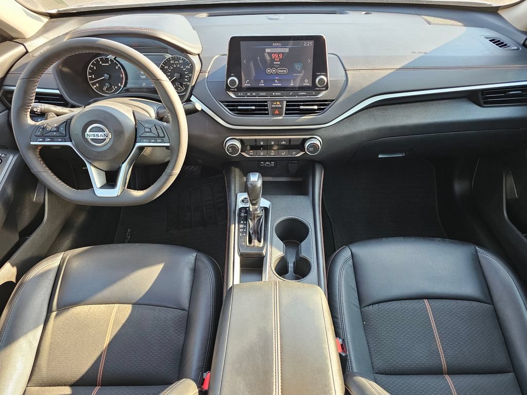 Used 2022 Nissan Altima 2.5 SR FWD image 12