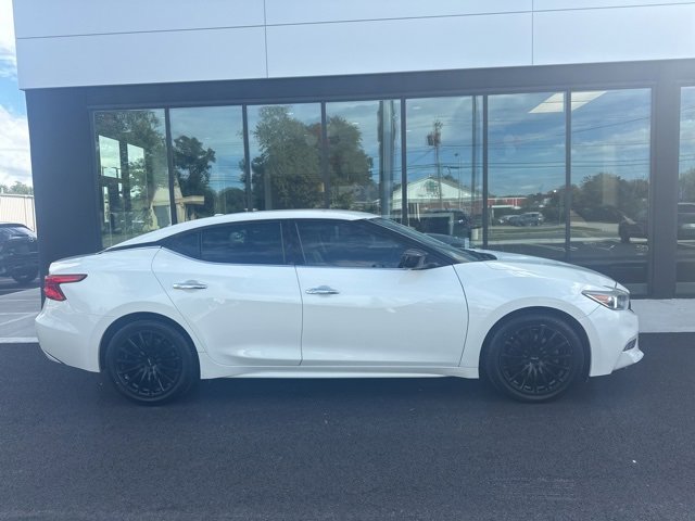 Used 2017 Nissan Maxima 3.5 S image 2