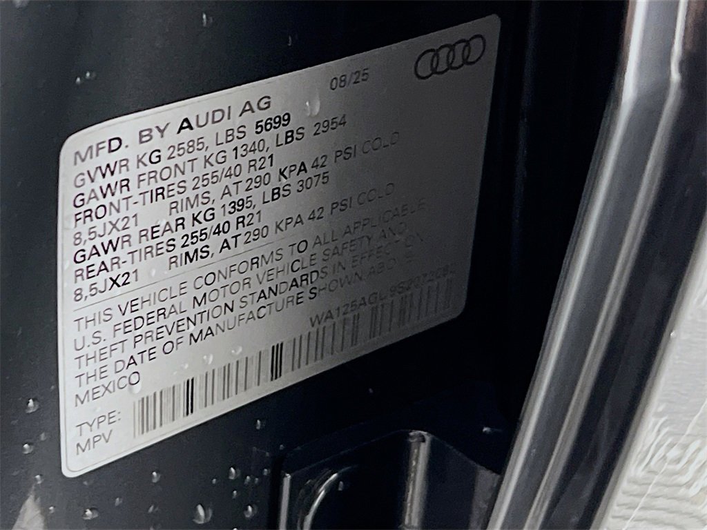 New 2025 Audi SQ5 Premium Plus image 30