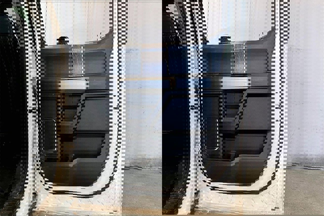 Used 2019 Ford F250 Lariat w/ Chrome Package image 23