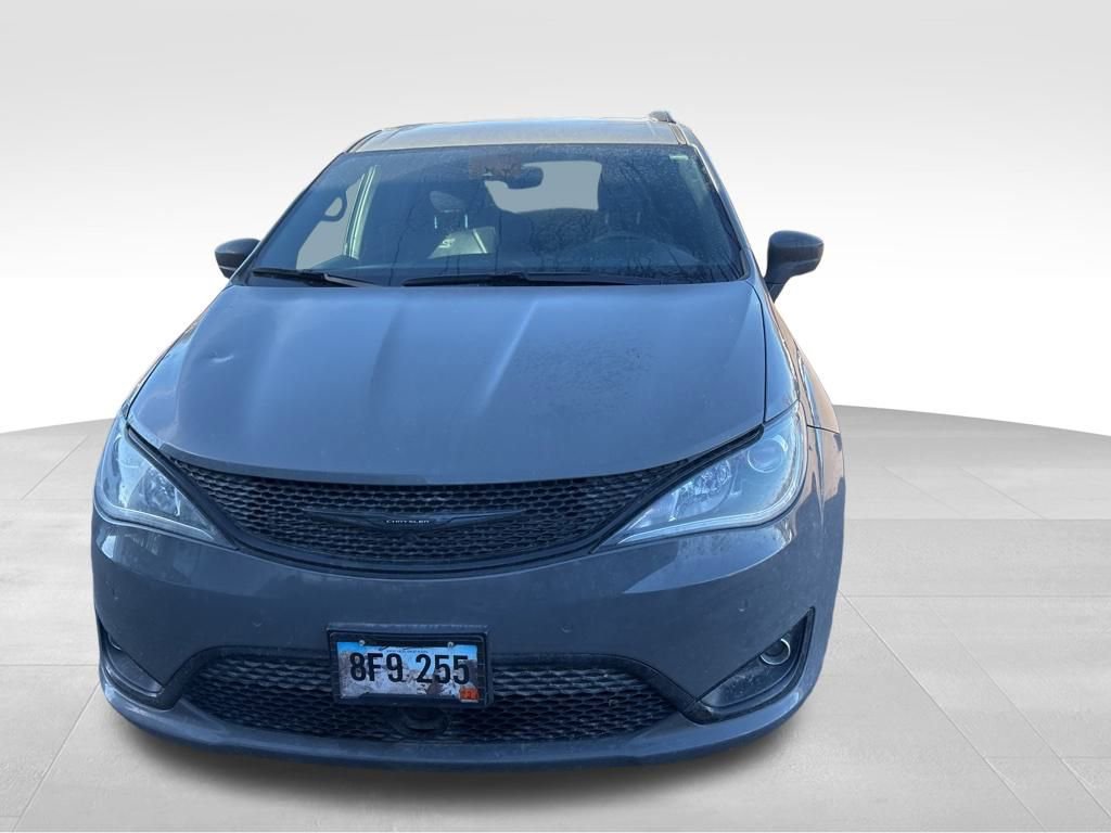 Used 2020 Chrysler Pacifica Touring-L w/ Advanced Safetytec Group image 39