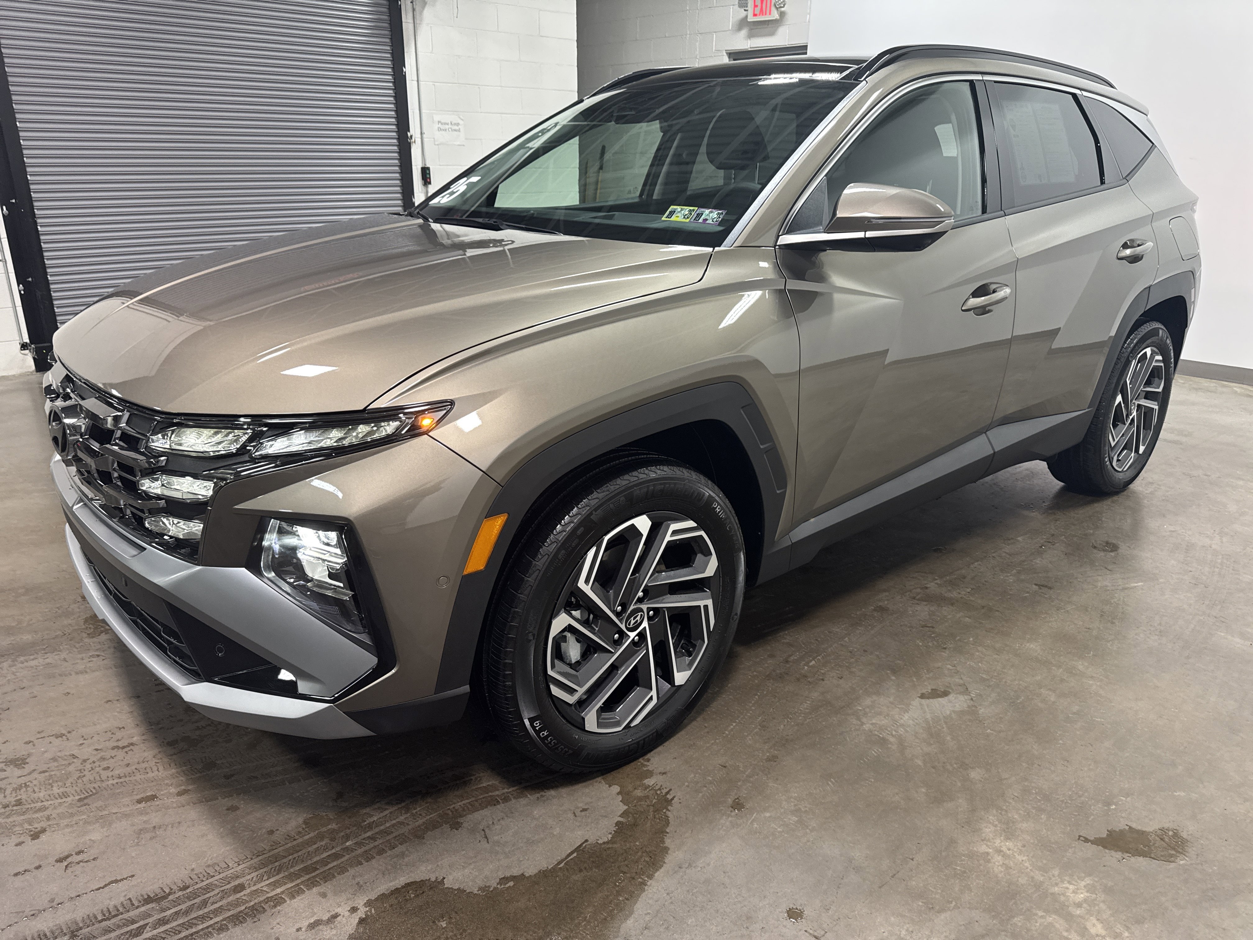 Used 2025 Hyundai Tucson Limited image 6