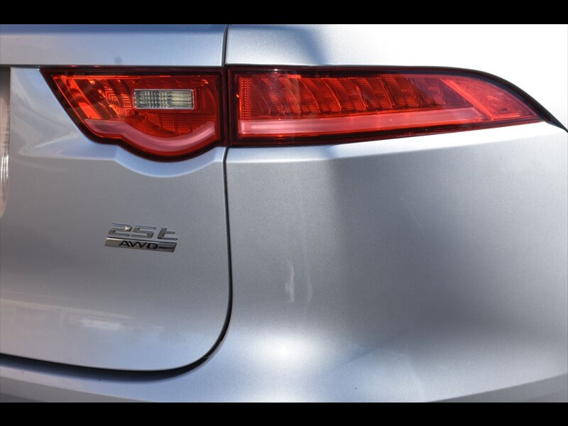 Used 2019 Jaguar F-PACE Premium AWD/4WD image 51