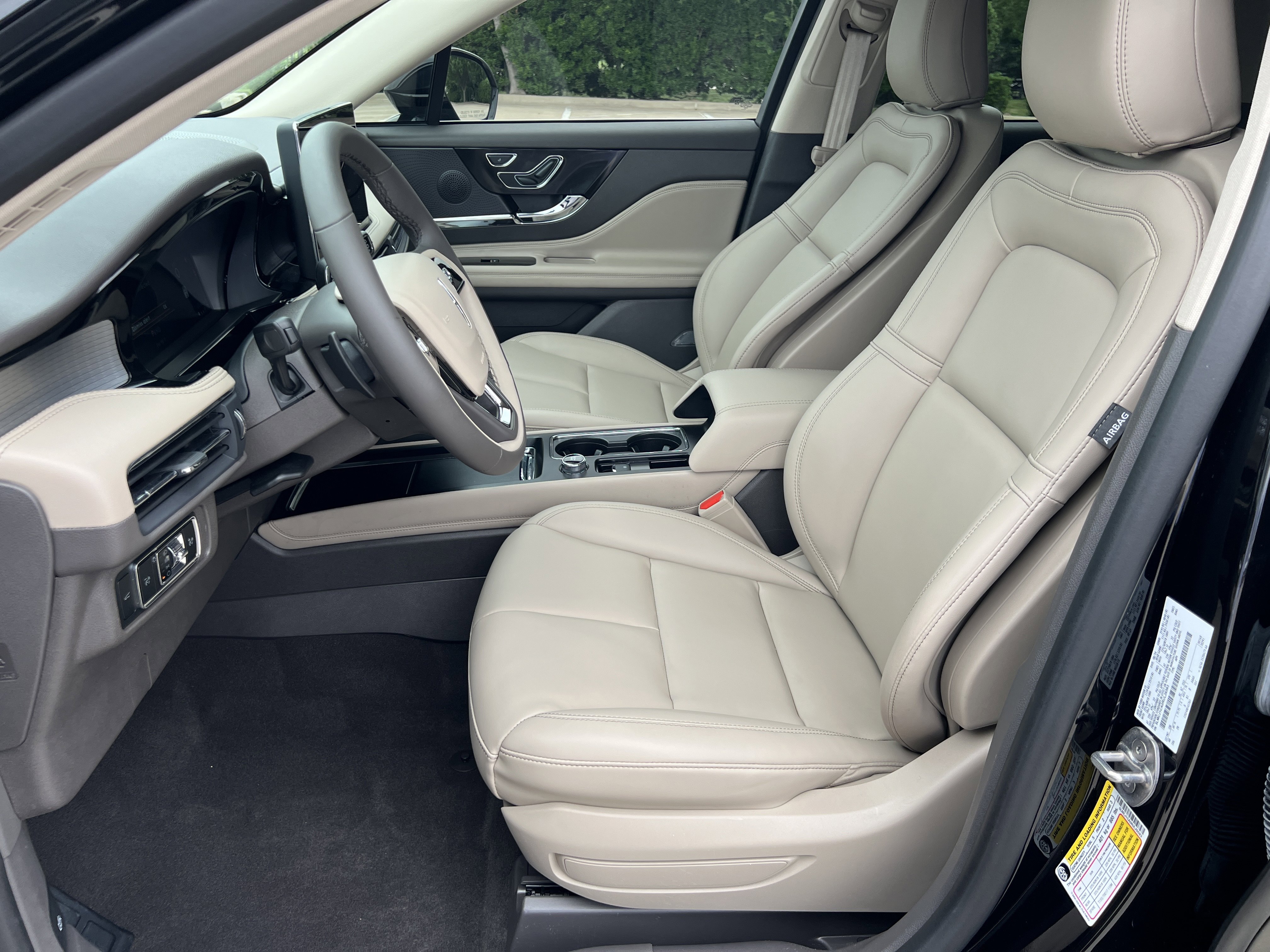 Certified 2024 Lincoln Corsair FWD image 27
