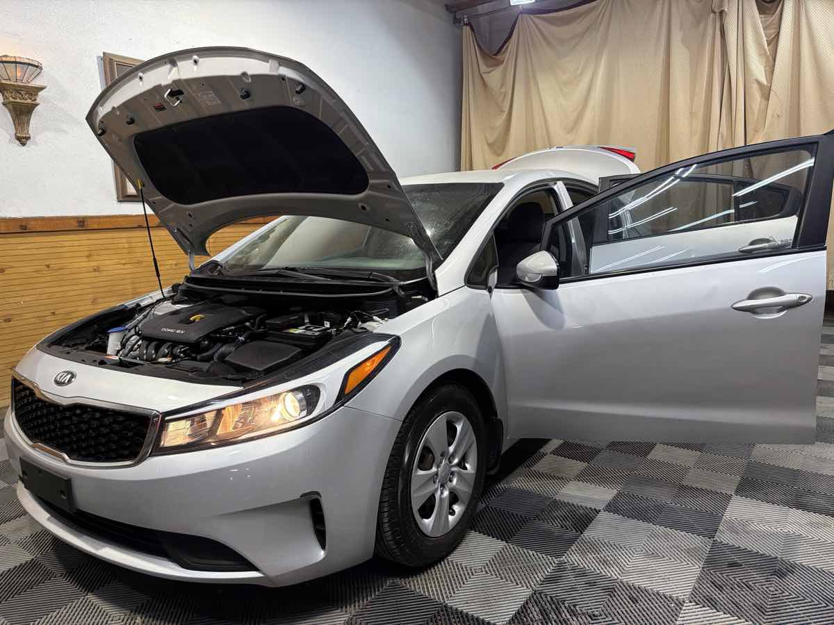 Used 2018 Kia Forte LX FWD image 11