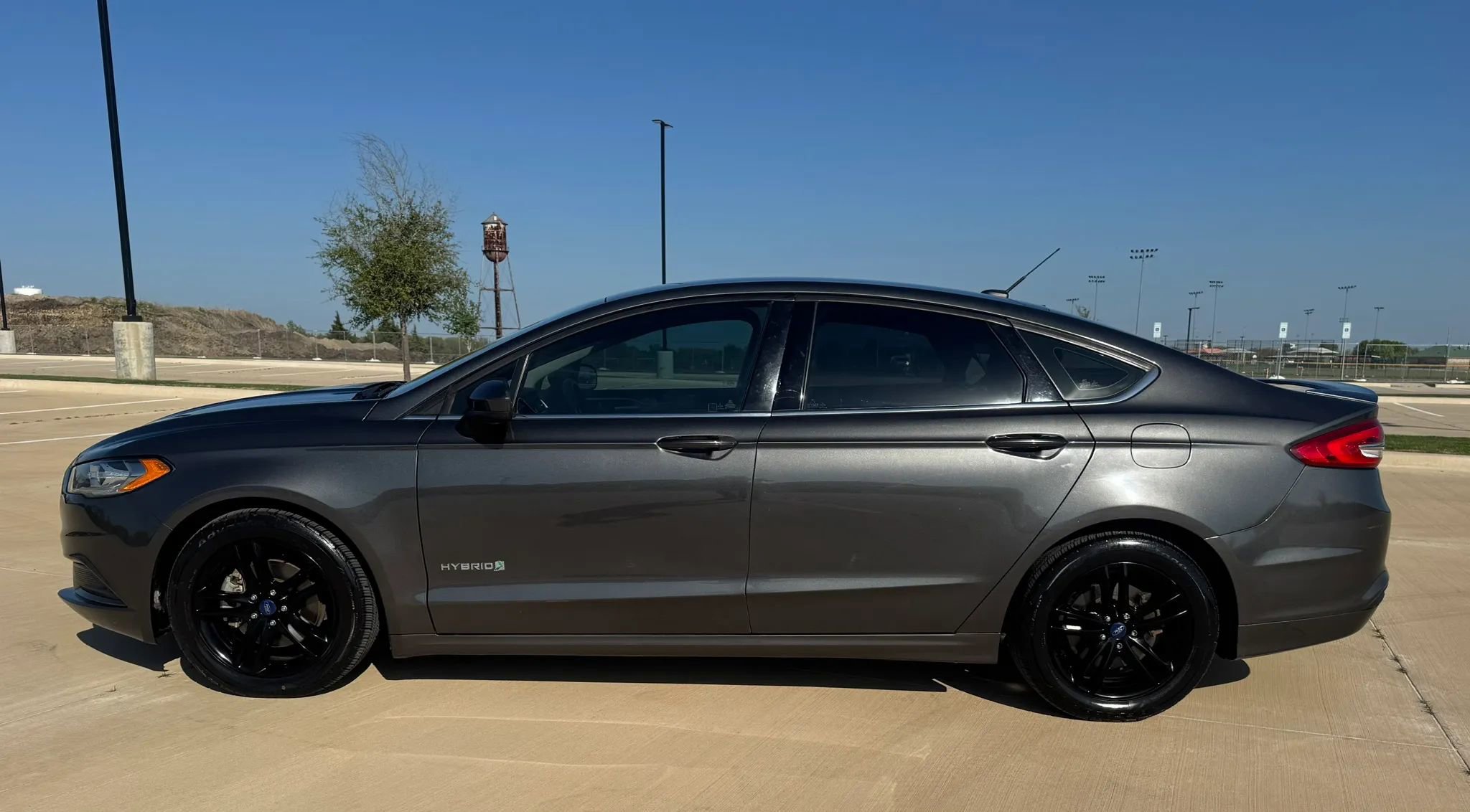 Used 2018 Ford Fusion SE image 9