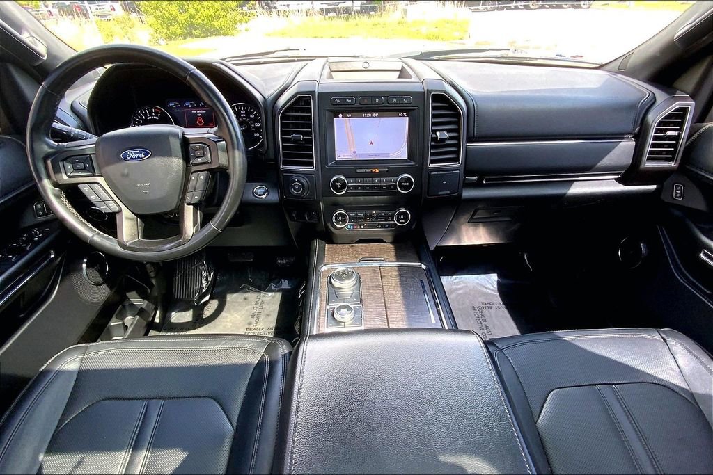 Used 2019 Ford Expedition Limited w/ Equipment Group 302A AWD/4WD image 14