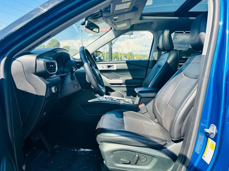 Used 2021 Ford Explorer Limited w/ Equipment Group 301A image 22
