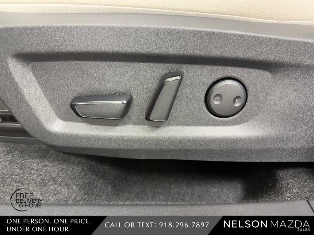 Used 2025 Nissan Murano SL image 21