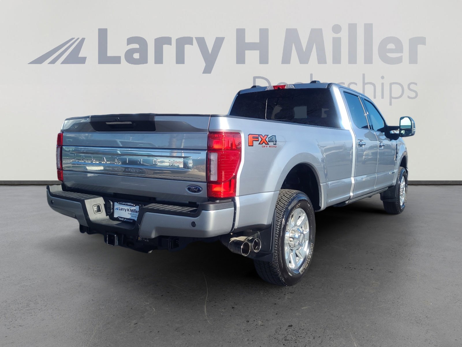 Used 2022 Ford F350 Platinum image 5