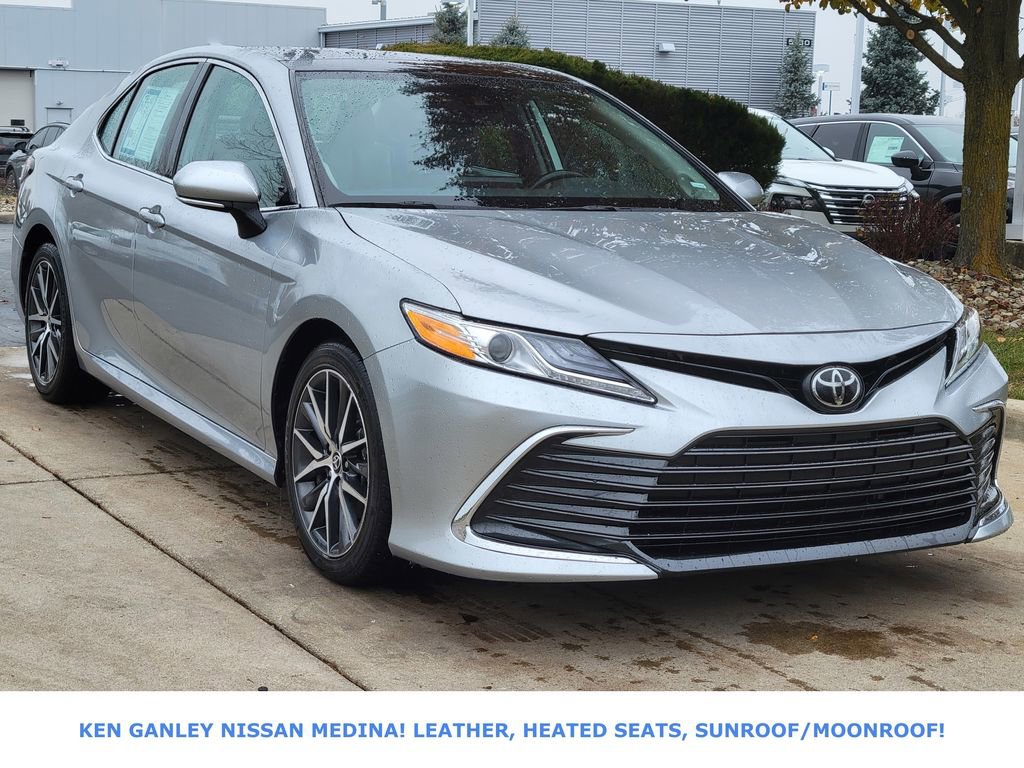 Used 2024 Toyota Camry XLE image 1