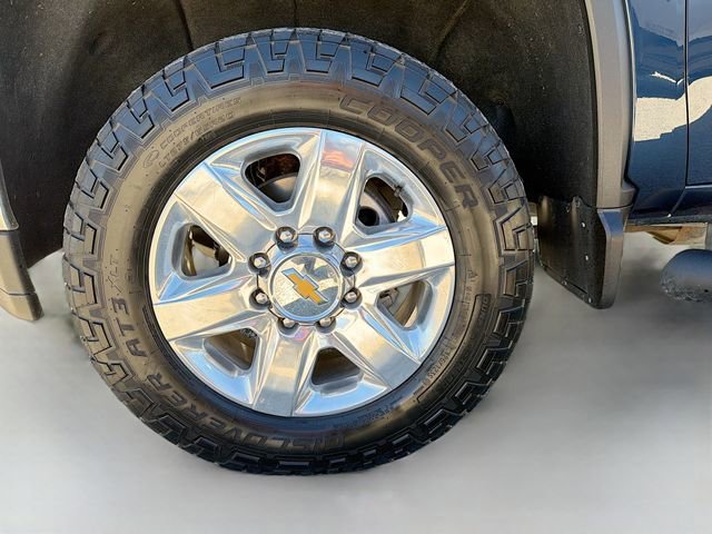 Used 2022 Chevrolet Silverado 2500 LTZ w/ LTZ Premium Package AWD/4WD image 42