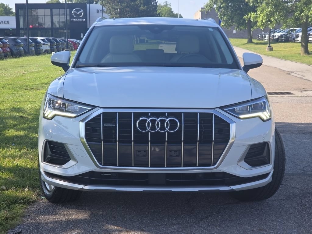 Used 2020 Audi Q3 2.0T Premium Plus w/ Premium Plus Package AWD/4WD image 16
