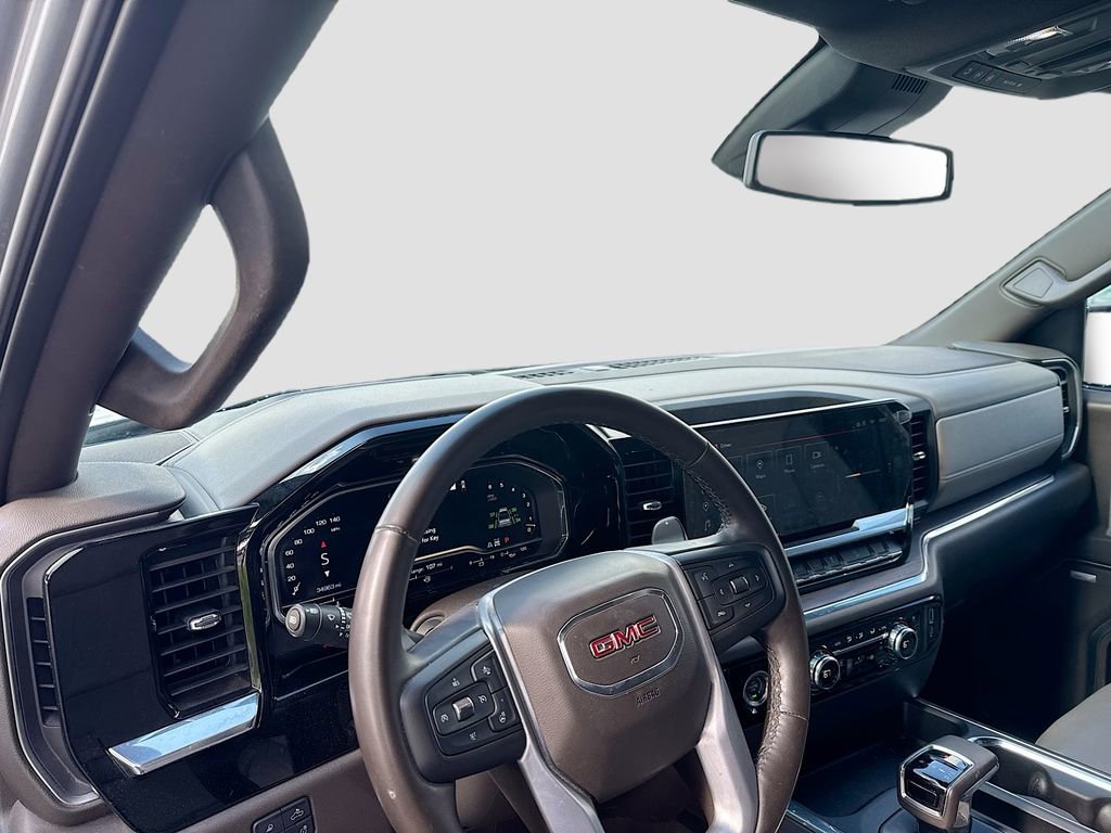 Used 2023 GMC Sierra 1500 SLT AWD/4WD image 12
