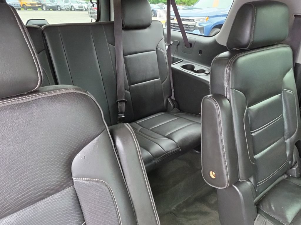 Used 2015 GMC Yukon XL Denali w/ Open Road Package AWD/4WD image 32