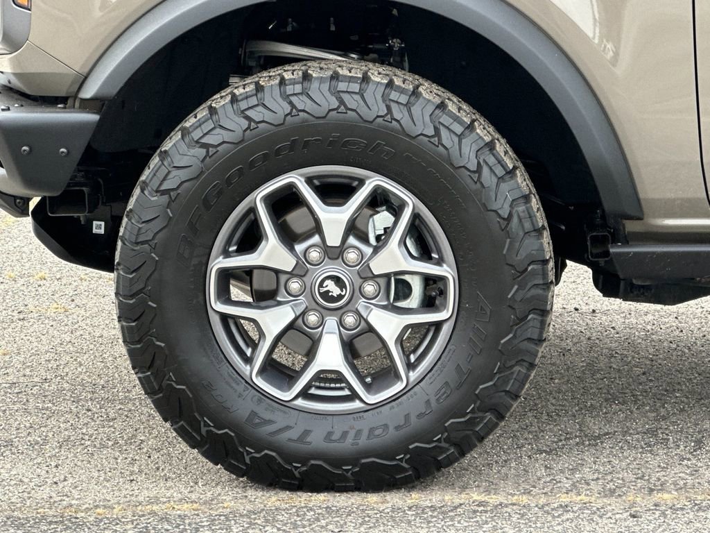 Certified 2025 Ford Bronco Badlands image 25
