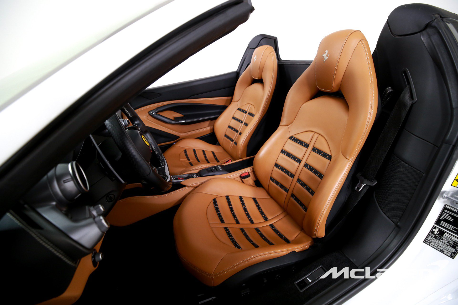 Used 2023 Ferrari F8 Tributo RWD image 12