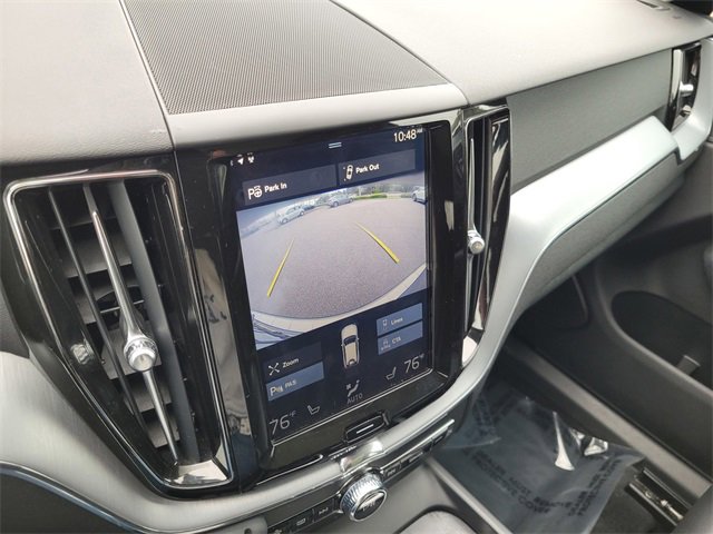 Used 2018 Volvo XC60 T6 Momentum w/ Convenience Package image 19