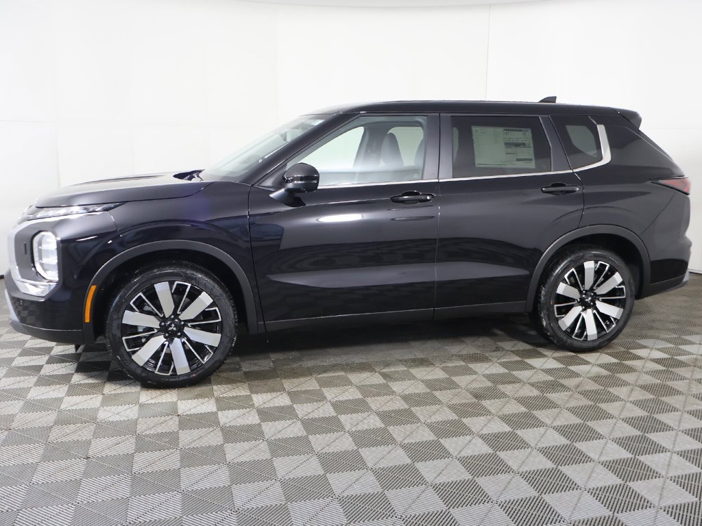 New 2026 Mitsubishi Outlander SE image 19