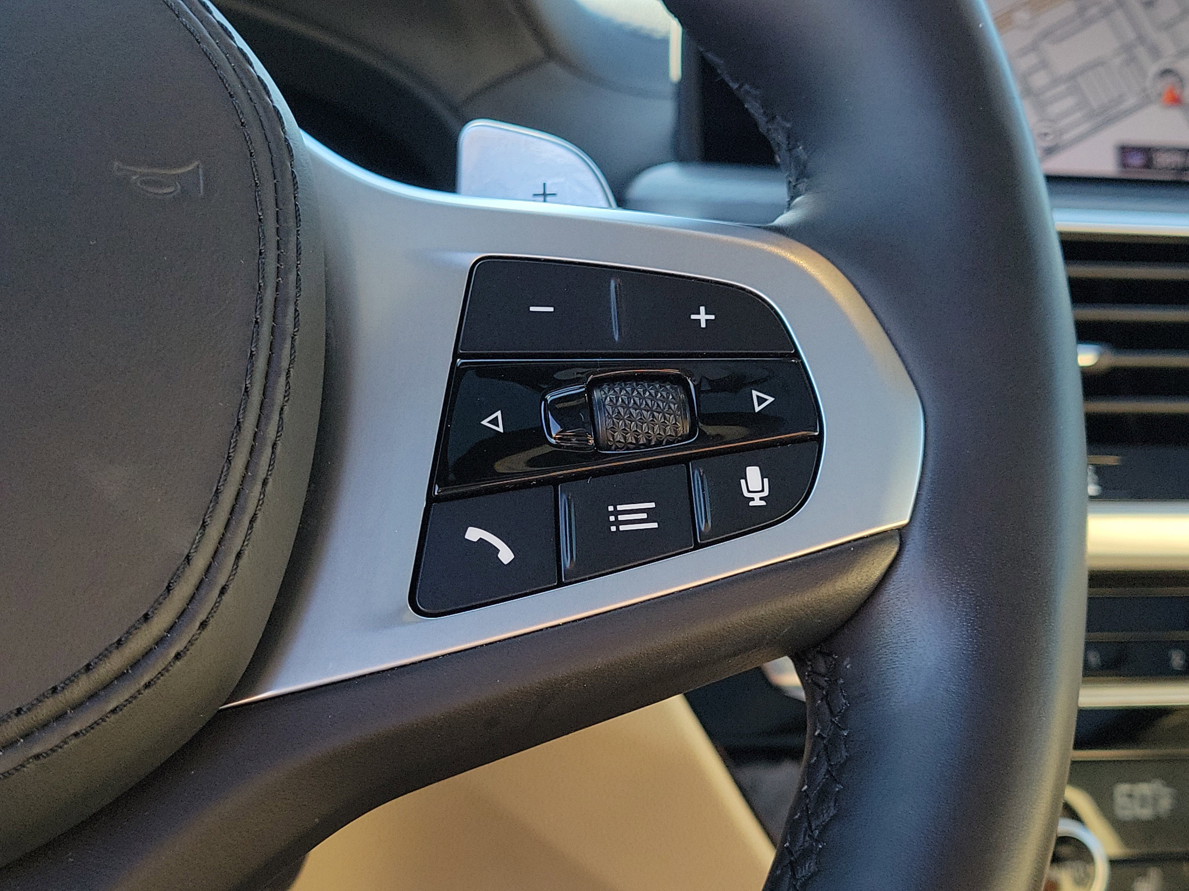 Used 2021 BMW X3 sDrive30i w/ M Sport Package image 31