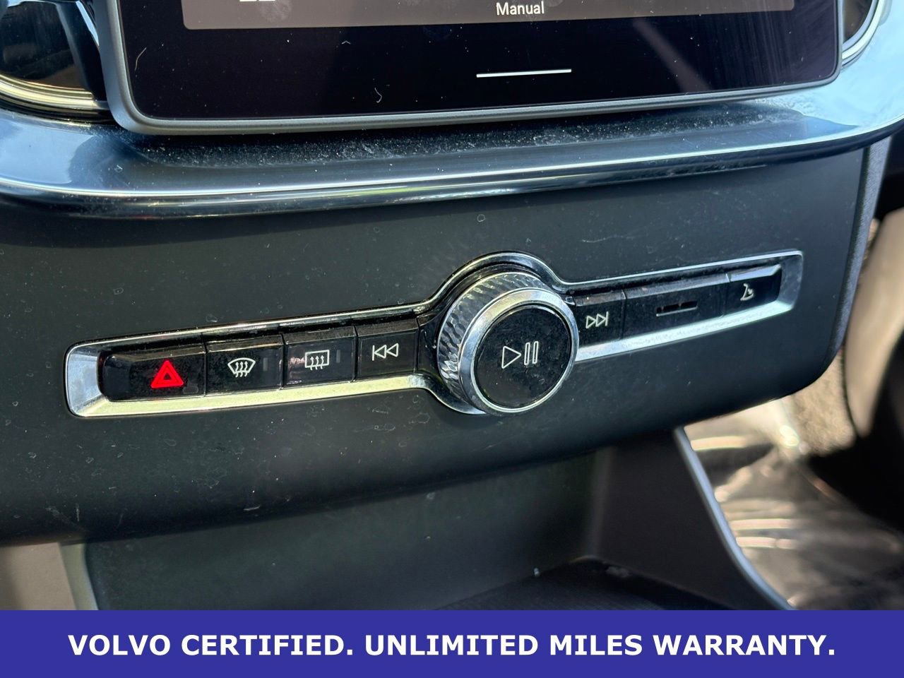 Certified 2025 Volvo XC90 B6 Plus image 22